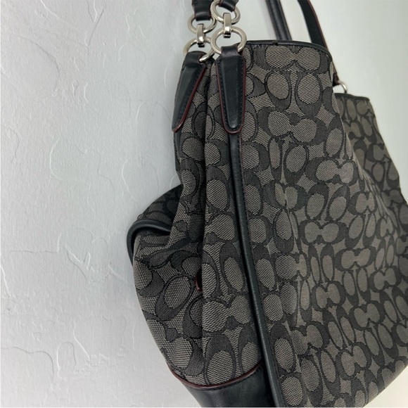 Coach Phoebe Shoulder Bag black on black soho - Picture 2 of 6